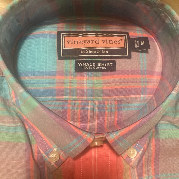 Vineyard Vines Red and Blue Casual Button Down Whale Shirt NWT - Picture 6 of 6